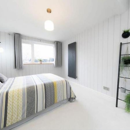 Recently Refurbished Home. Poulton-le-Fylde Exterior foto