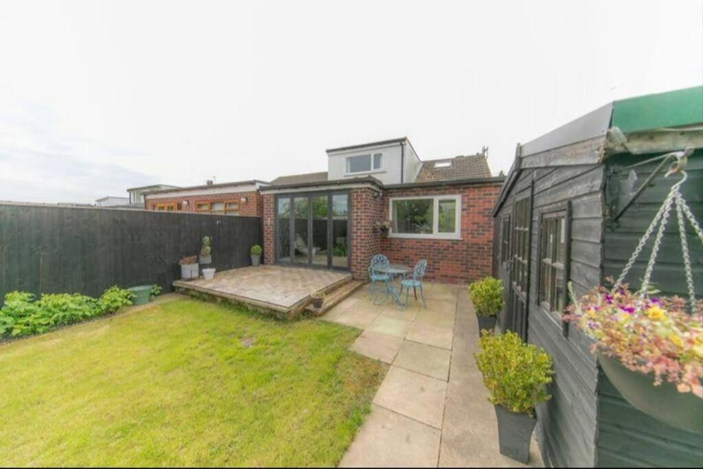 Recently Refurbished Home. Poulton-le-Fylde Exterior foto